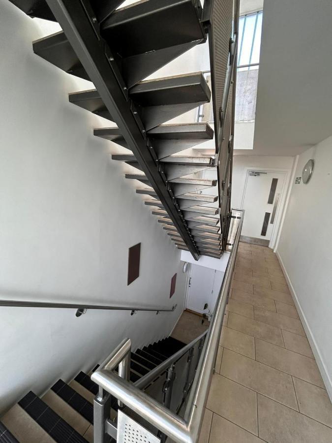 לונדון Bright And Airy Islington Apartment מראה חיצוני תמונה