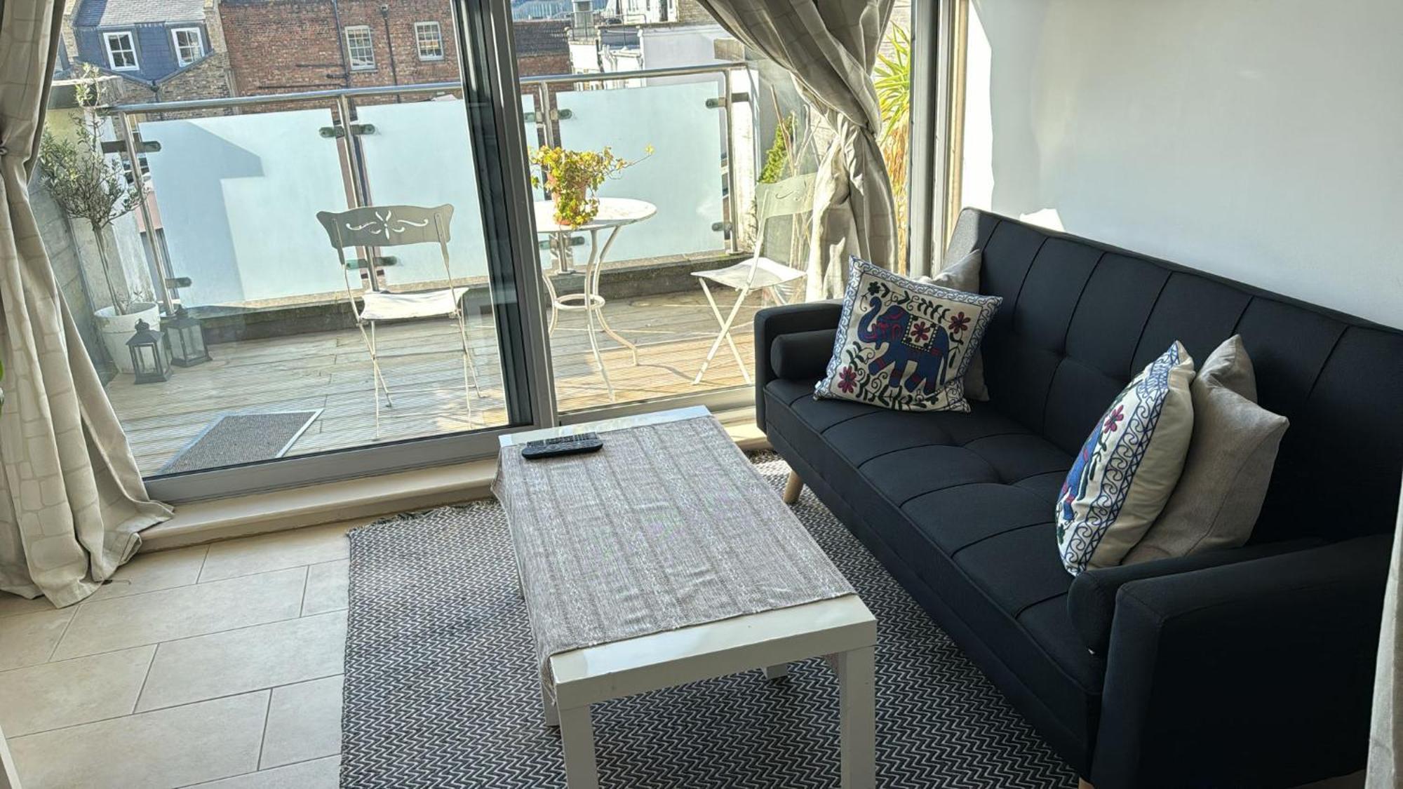 לונדון Bright And Airy Islington Apartment מראה חיצוני תמונה